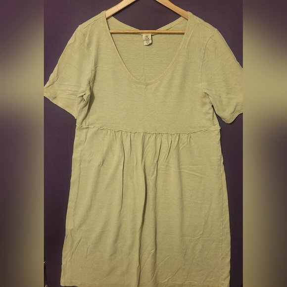 Earth Creations  Green Hemp/cotton T-Shirt Dress with Scoop Neckline. Size XL - Picture 1 of 3